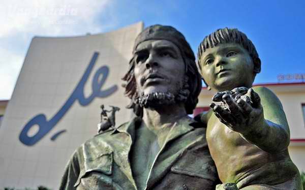 El Che aún está en todas partes El Che aún está en todas partes